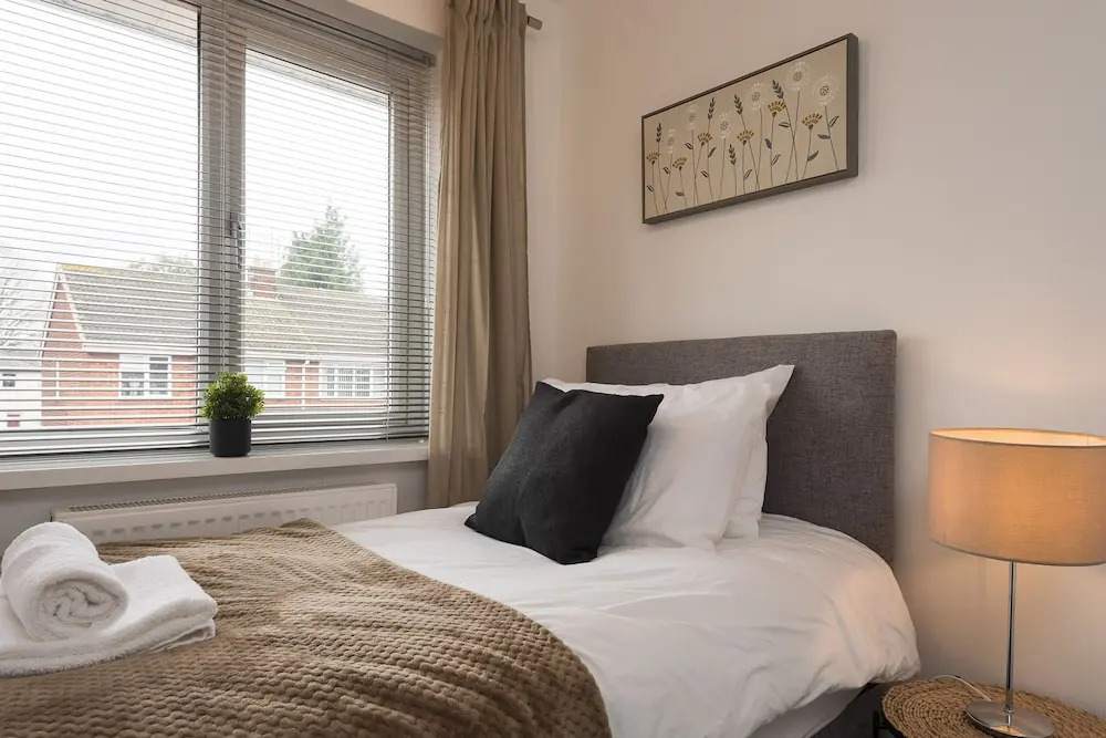 Captivating Beverley 3-bed House Private Parking