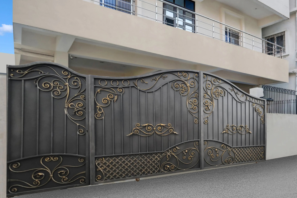 Super Collection O Danapur Near Railway Station