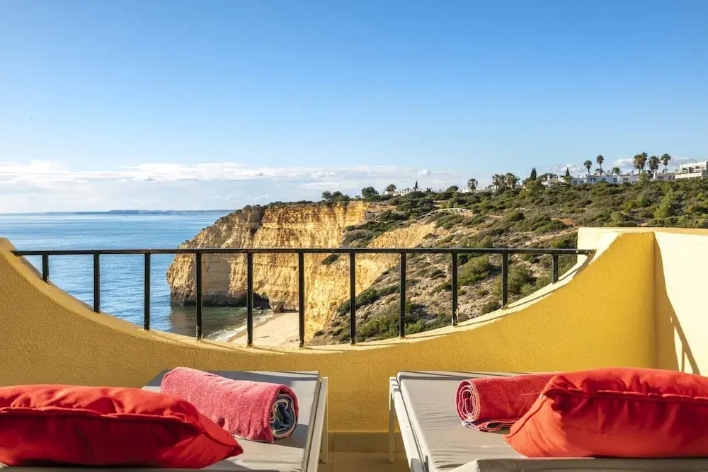 Apartment in Carvoeiro With Terrace