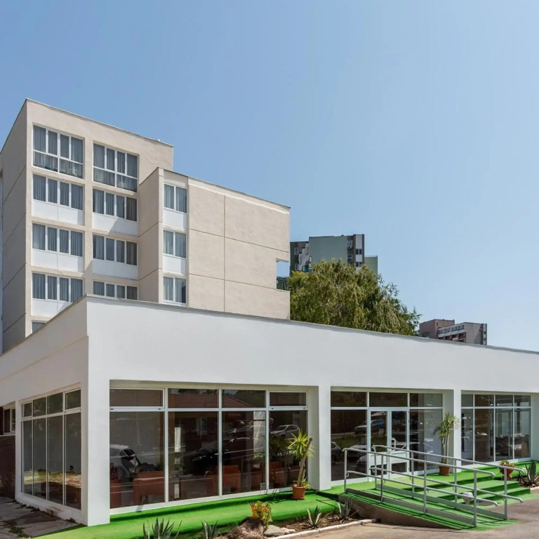 Hotel Siret Saturn