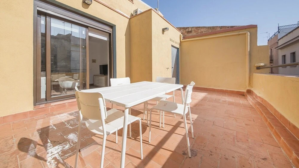 Duplex Arts Apartment A TVL 28-A