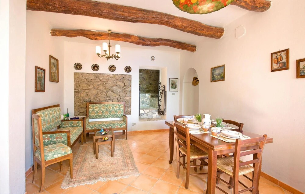 Awesome Home in Cetraro With 2 Bedrooms