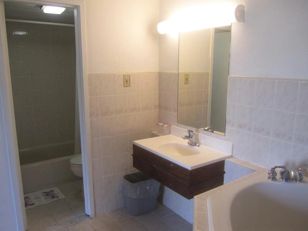 Travel Inn and Suites