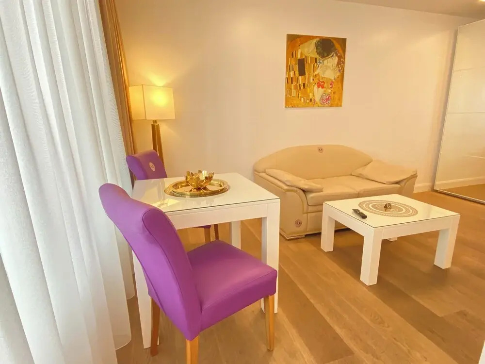 Vienna International Living