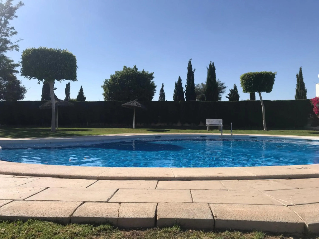 Villamartin, lovely 2 bed house, short walk to the Plaza.