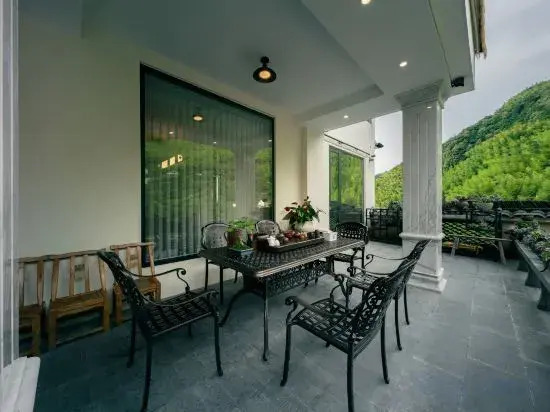 Anji Half Floating Cloud No.1 Homestay