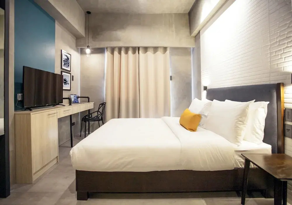 Huge 2Bedroom Staycation 4pax allowable 8pax Suite