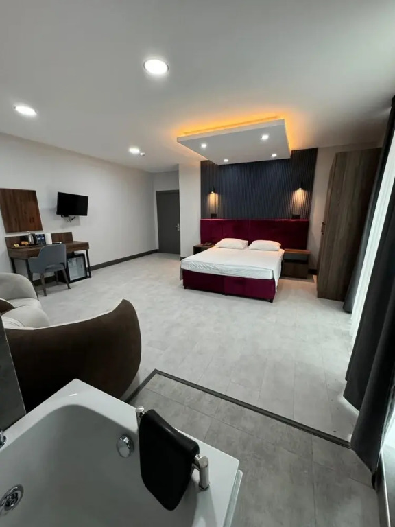 Trio Palace