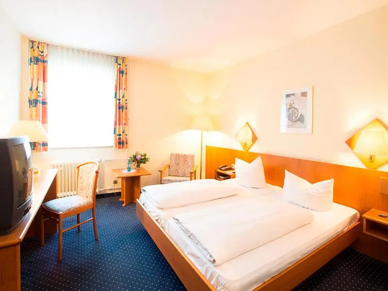 Fly Inn Hotel Frankfurt Airport Rüsselsheim ehemals Trip Inn Hotels