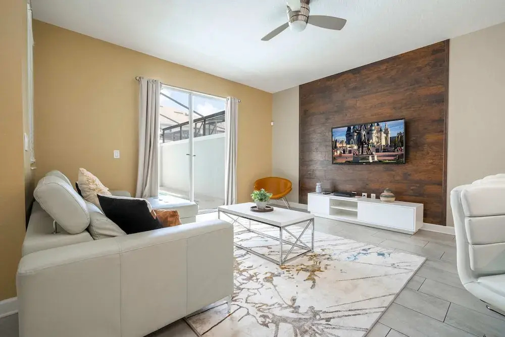 Storey Lake Home Mickey Minions Beds Sleeps 12