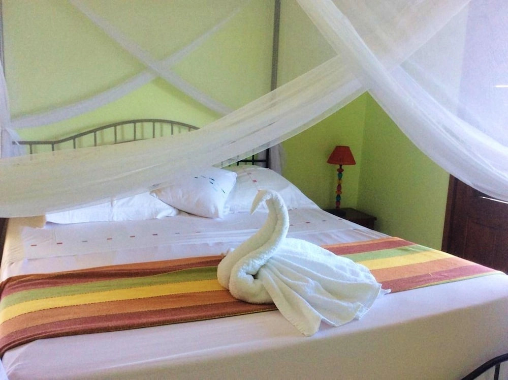 Property With 2 Bedrooms in Deshaies, With Wonderful sea View, Furnished Terrace and Wifi - 3 km From the Beach