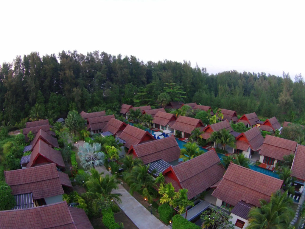 Lesprit De Naiyang Beach Resort - SHA Extra Plus