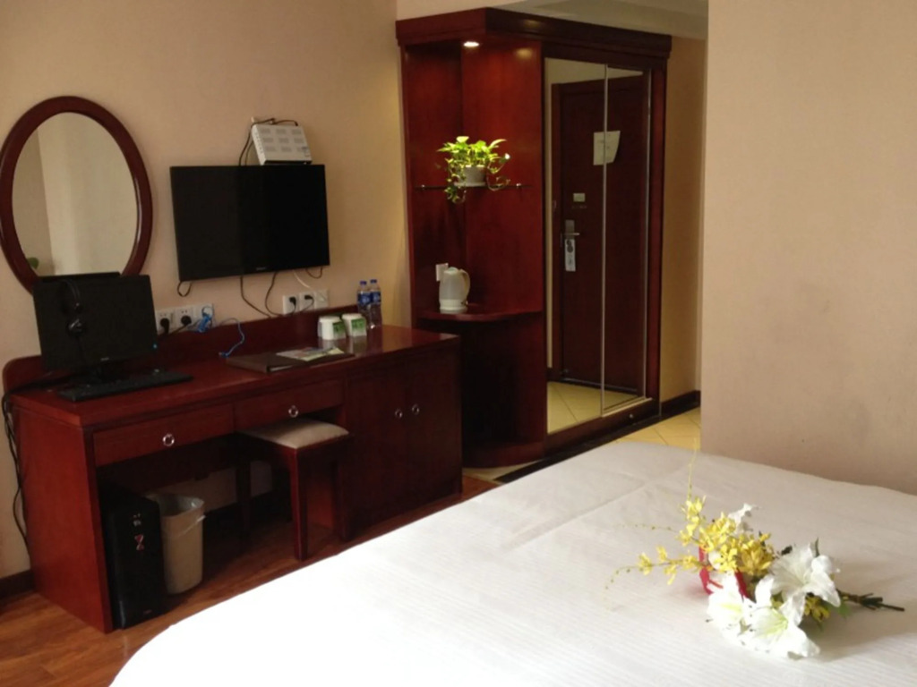 GreenTree Inn Chuzhou Wandong International Car City Express Hotel