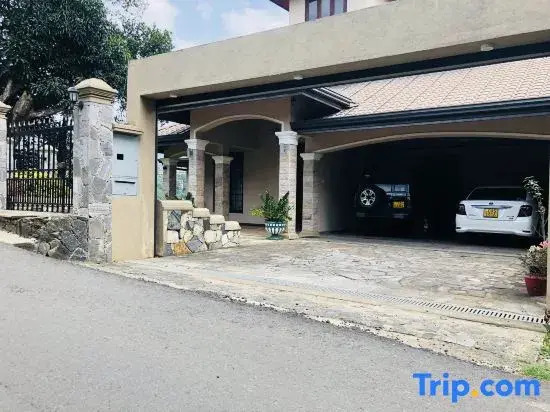 Riverdale Ridge Holiday Apartments - 3 BR
