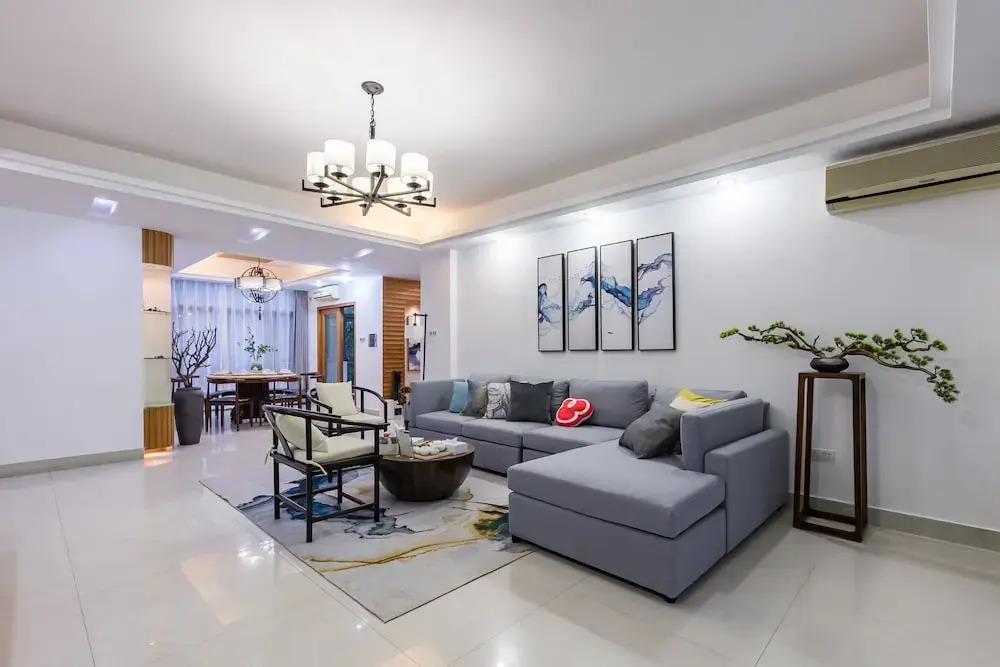 Locals Boutique Apartment Huafa Plaza 21