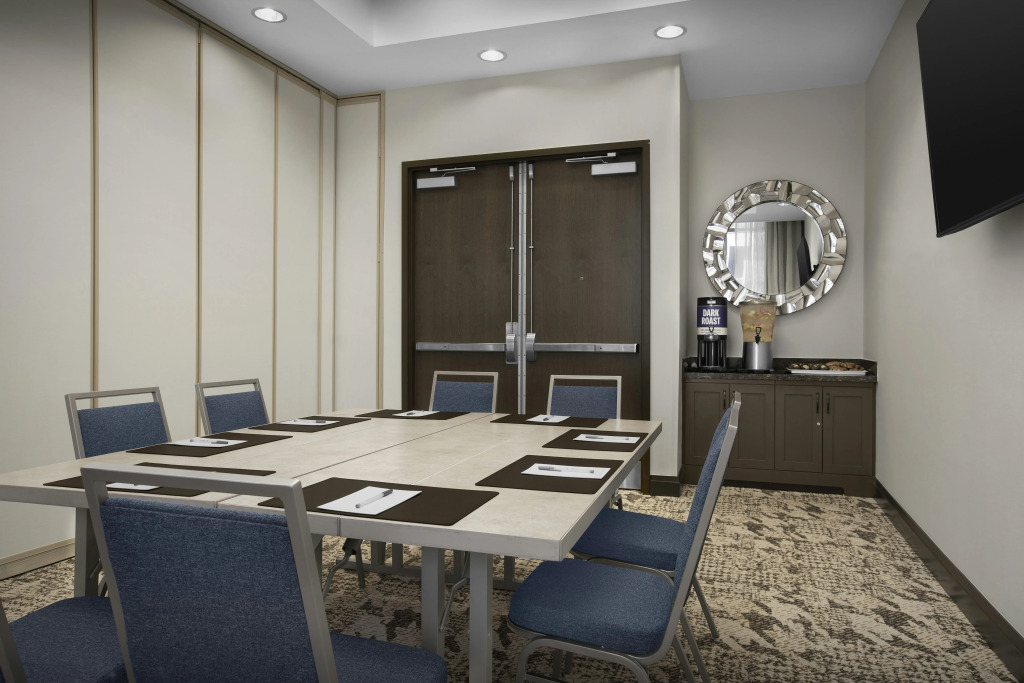 Hampton Inn and Suites Austin University Capitol