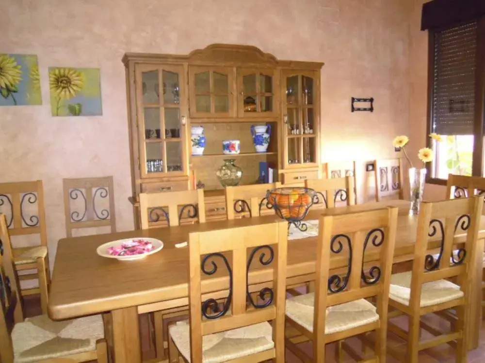 CASA RURAL LOS POCICOS