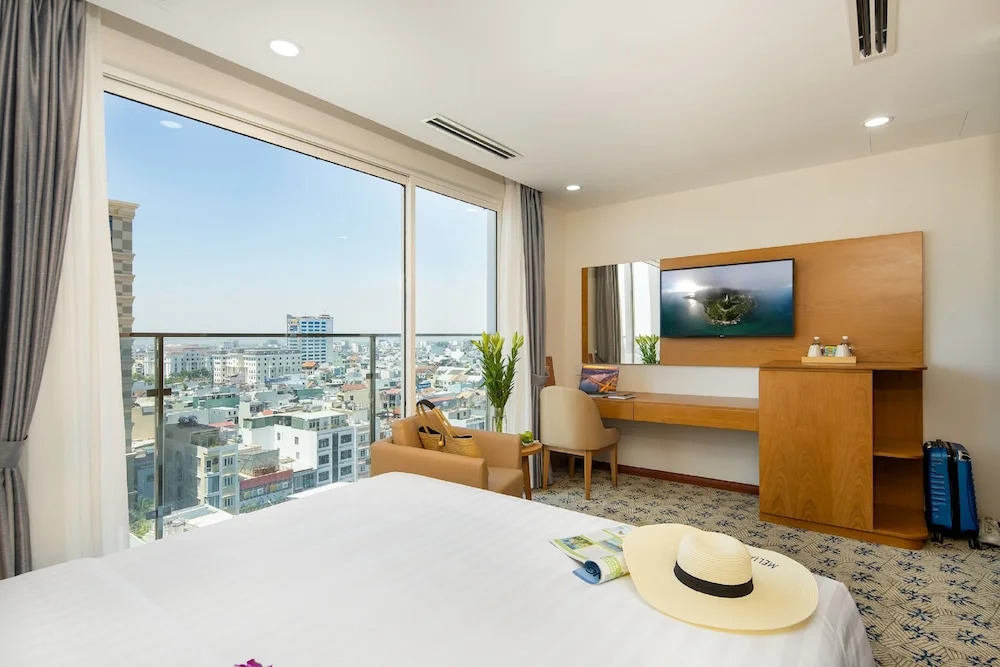 Record Hotel - Complimentary Afternoon Tea
