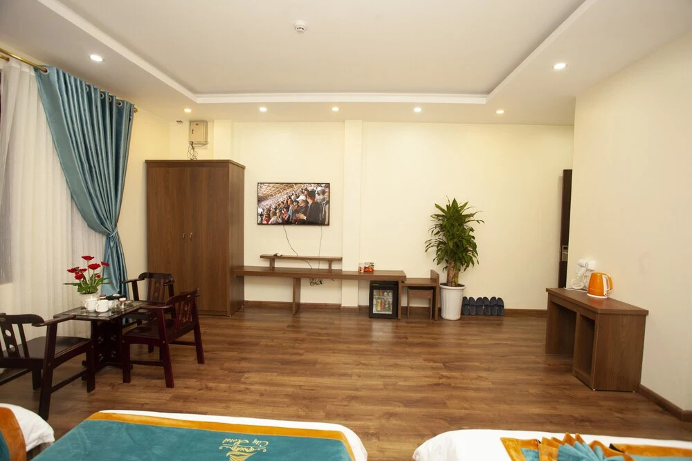 city hotel