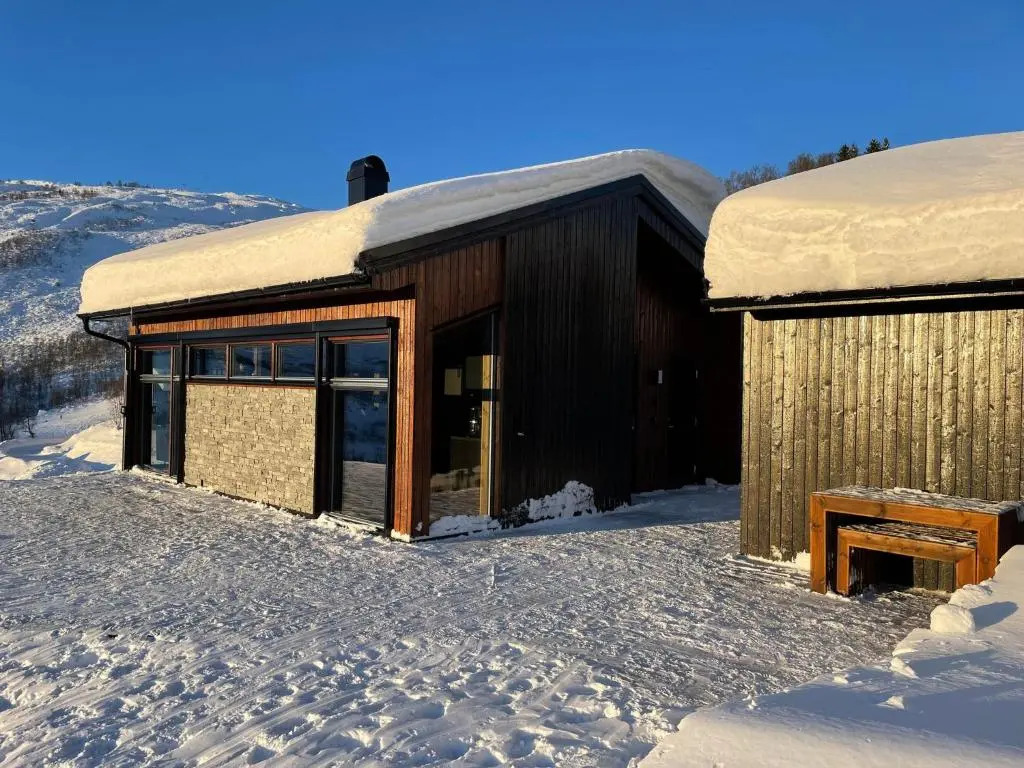 Mountain Cabin with Stunning Views, Extra Space Available