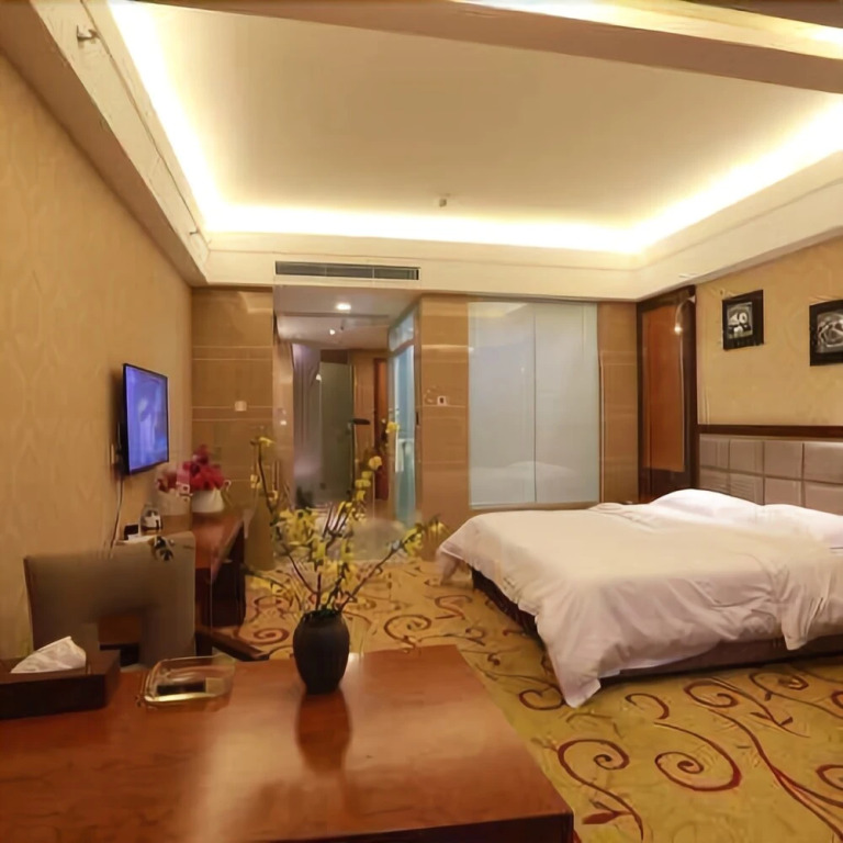 Qiliping Peninsula Hotel