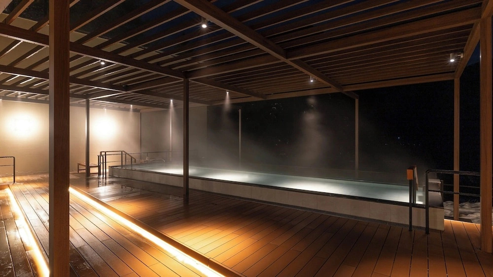Ooedo Onsen Monogatari Premium Iwatehanamaki
