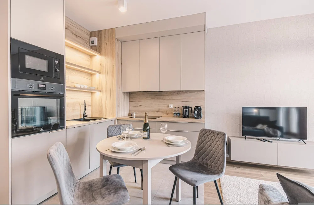 Nowoczesne Studio Tranquilo Centrum Balkon