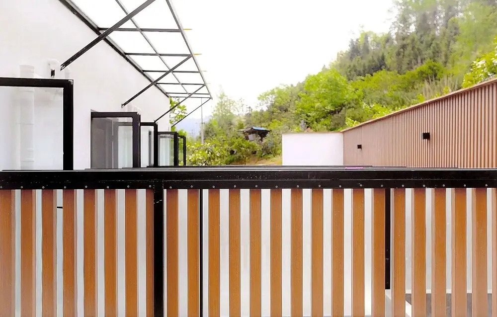 Zhangjiajie Yu Realm Hotel - Ancient Charm - Modern Luxury - Your Perfect Journey - A single pick-up or drop-off