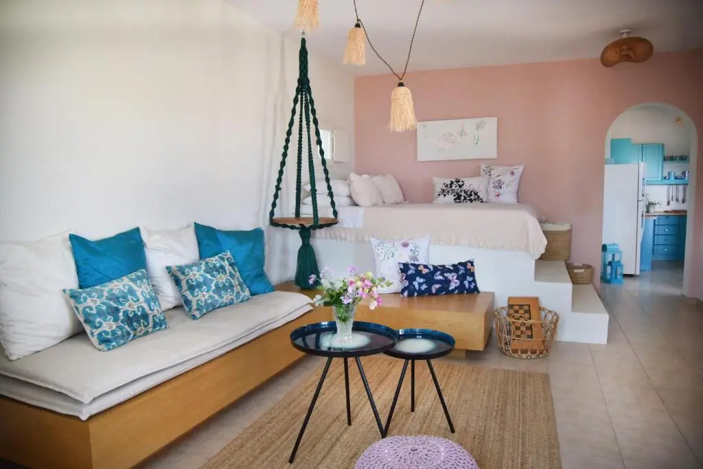 Angeliki Private Panorama House, by Elefthia Syros