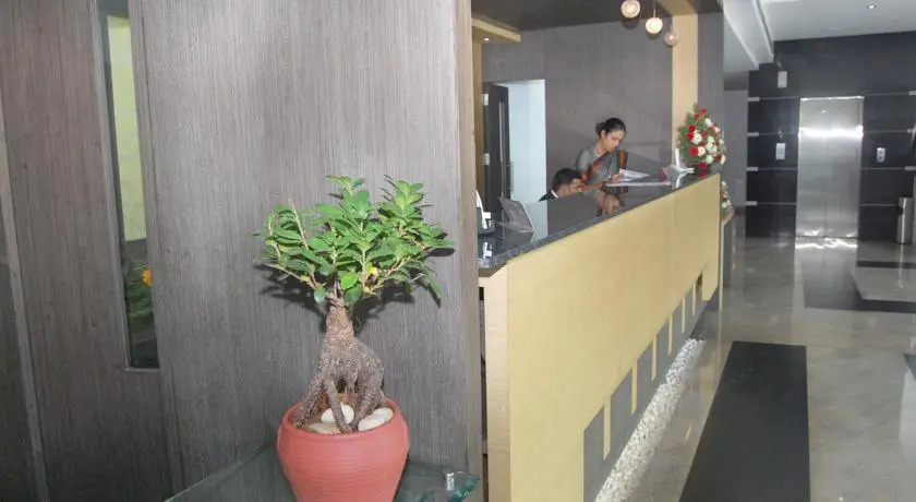 Hotel Monad