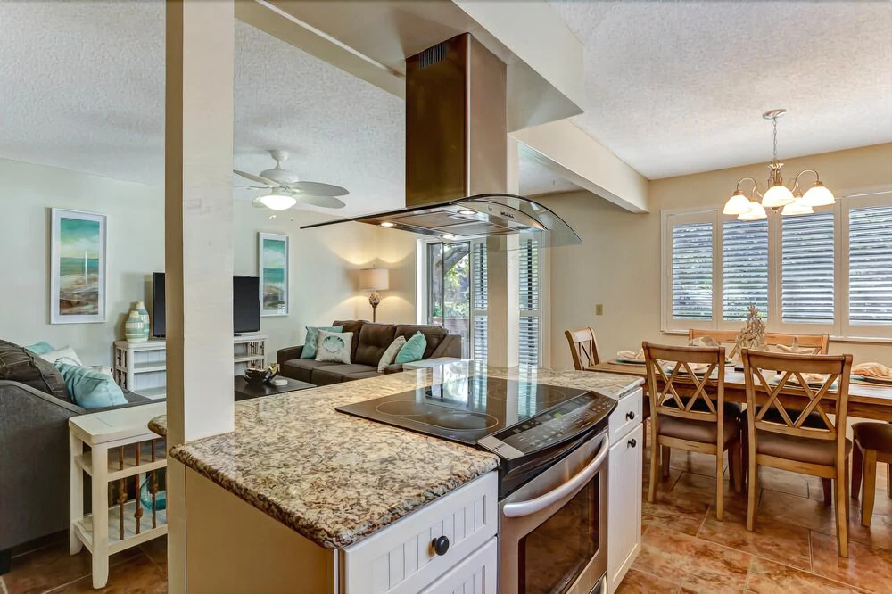 Cake By The Ocean - 3 Br Condo