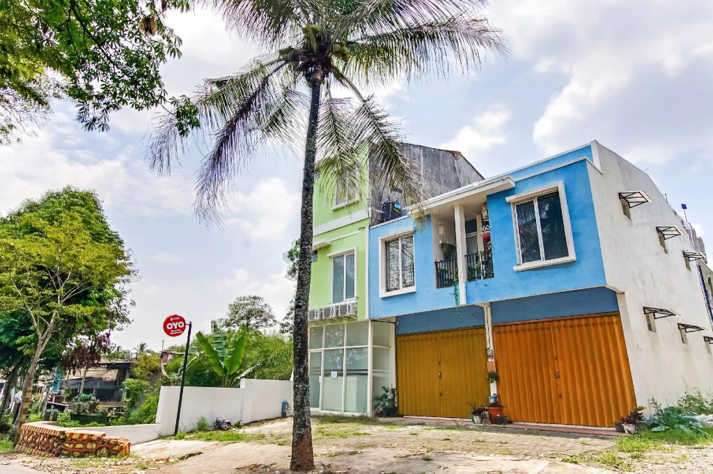 OYO 3495 Menjangan Residence at De Priok