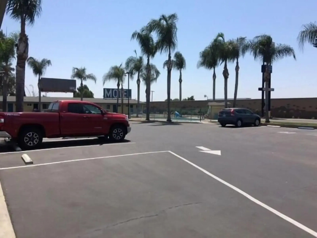 Kings Inn Motel