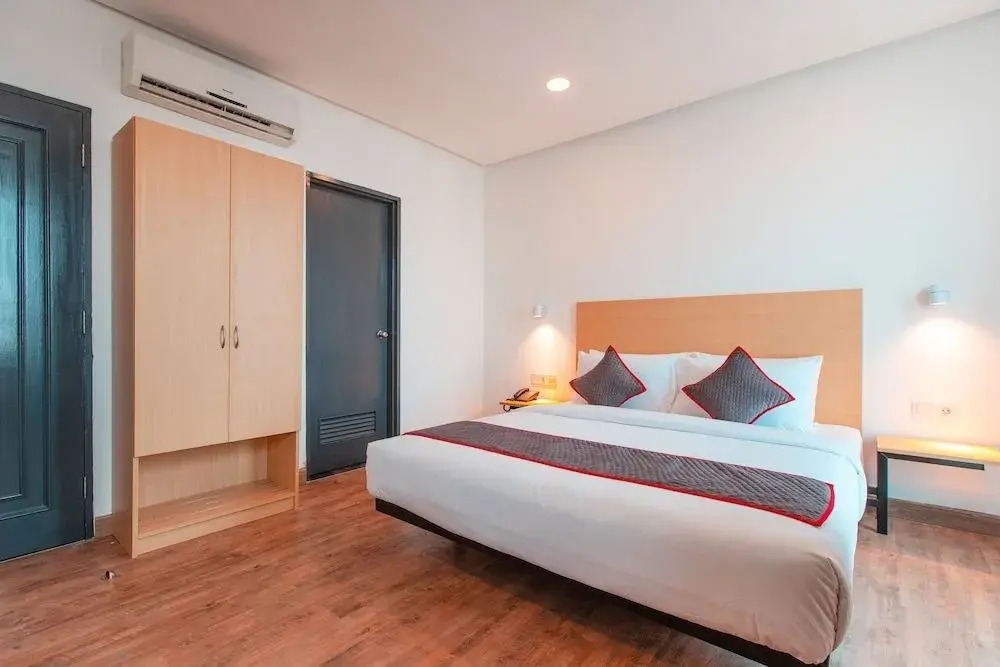 Super OYO Townhouse 1 Hotel Salemba