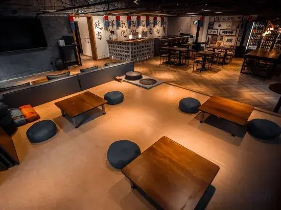Bu'er Folk Youth Hostel (Yanji Yanbian University West Market Store)