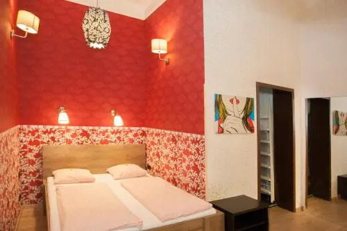 Inviting flat in the heart of town