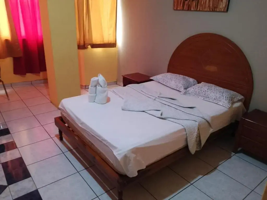 Olmedo Plaza Hotel