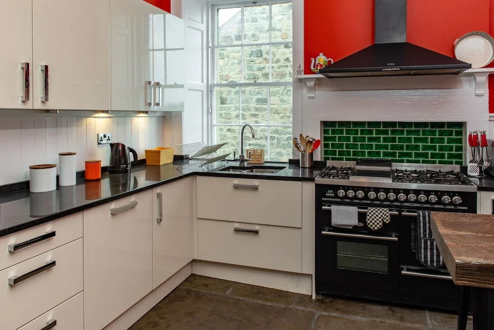 Stunning 4 Bedroom Central Edinburgh