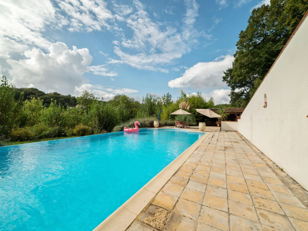 Cosy House With Spectacular Views and Private Pool