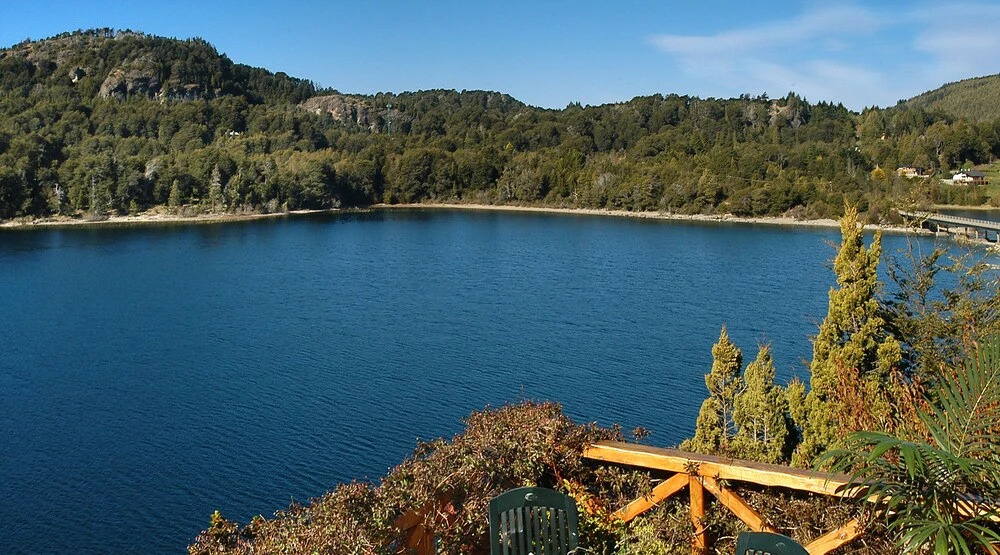Magnificent Home with Lake Vistas H14