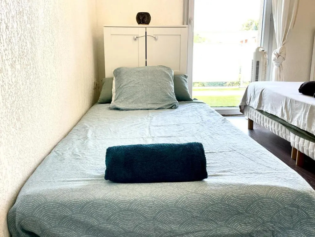 Bel Appartement T3 de 60m2 avec Parking, Terrasse, proche du Métro et du Périph