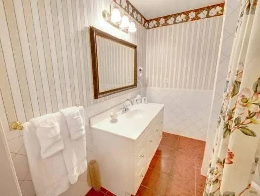The Woodlawn Inn