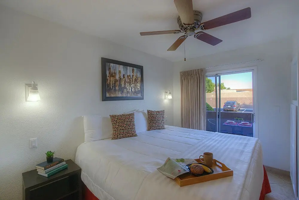 247-Fully Furnished 1BR Suite-Pet Friendly! by RedAwning