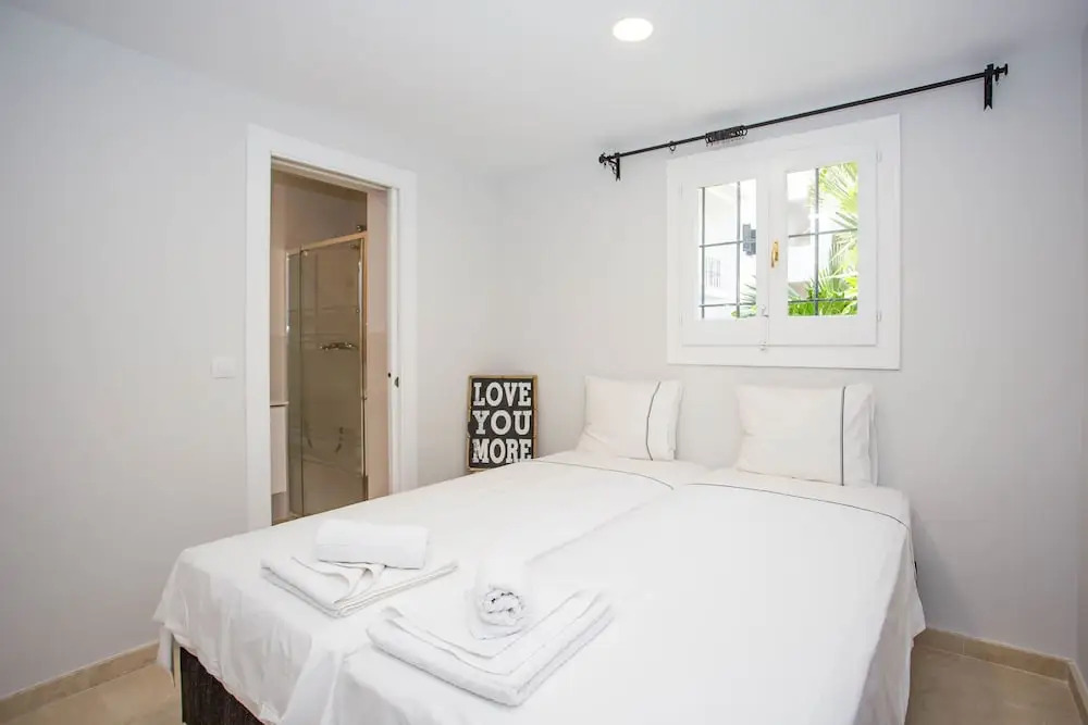 Fantastic Beachside 3 bedroom apartment