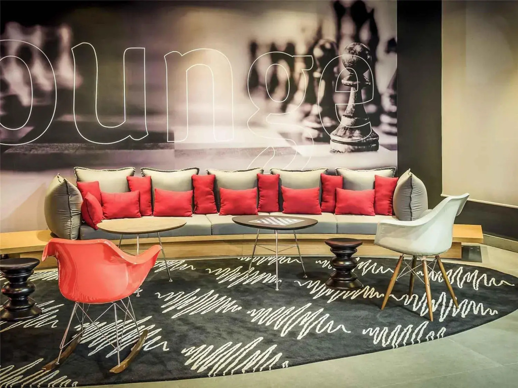 Ibis Porto Alegre Assis Brasil - Estacionamento Gratuito para hospedes