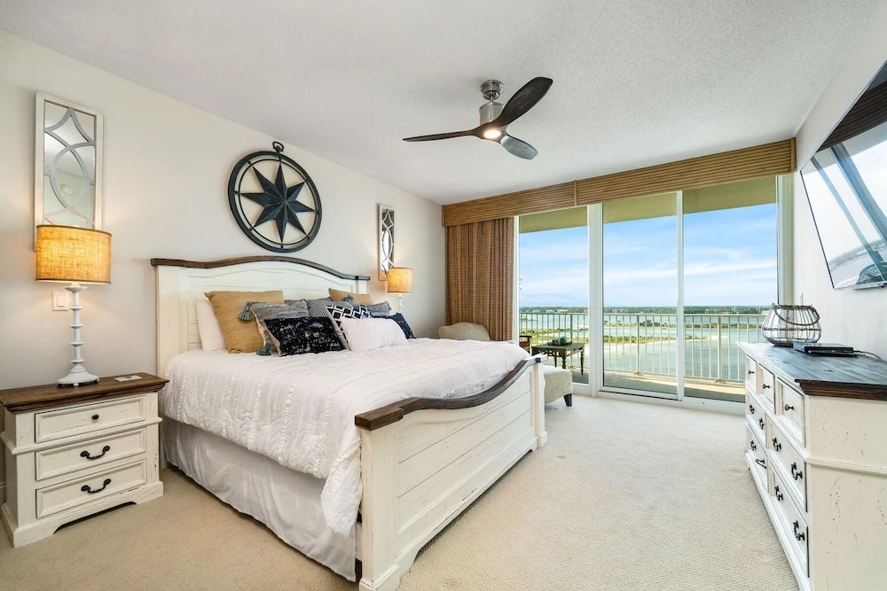 Crb1105 3 Bedroom Condo