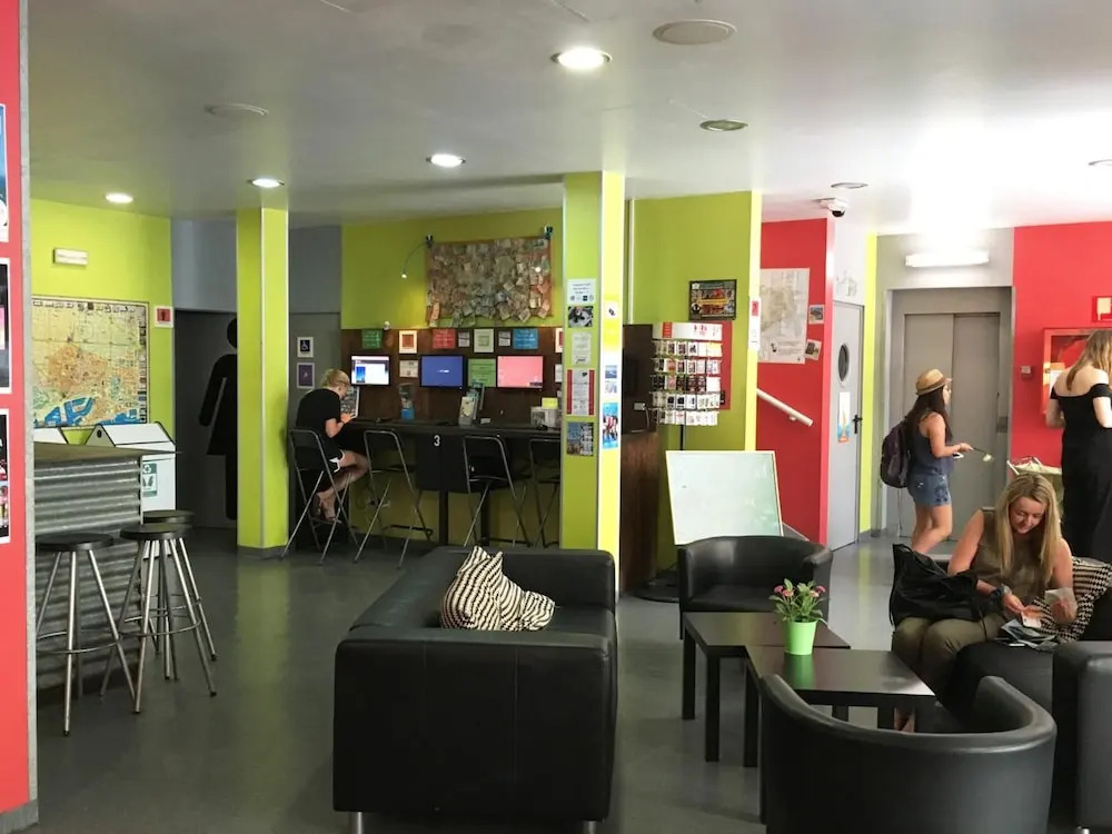 HelloBCN Youth Hostel Barcelona