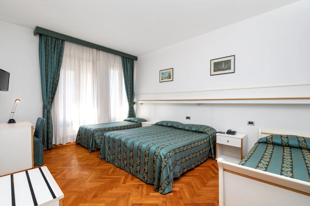 Hotel Rivamare