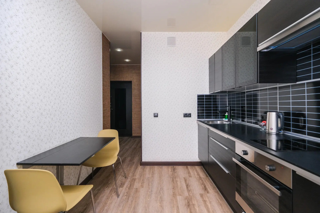 ДОМАНТ Романова, 60