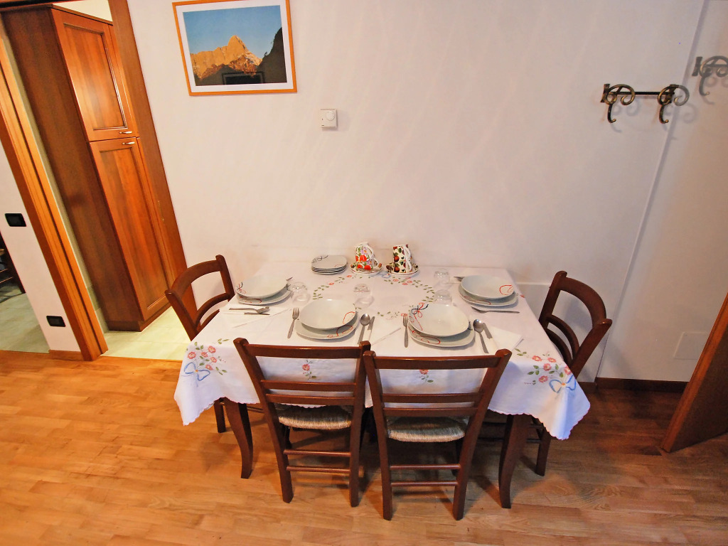 Apartment Albergo Diffuso - Cjasa Fantin by Interhome
